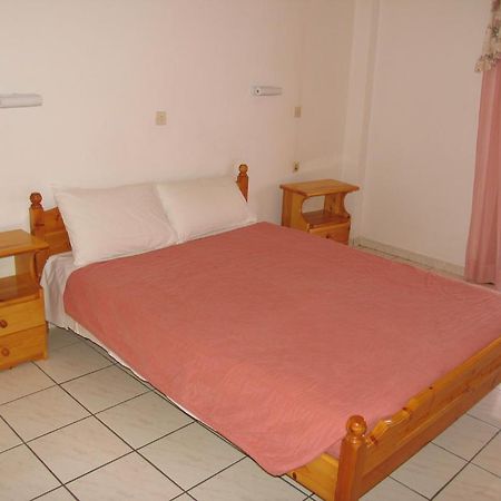 Loula Apartments Sidárion Esterno foto